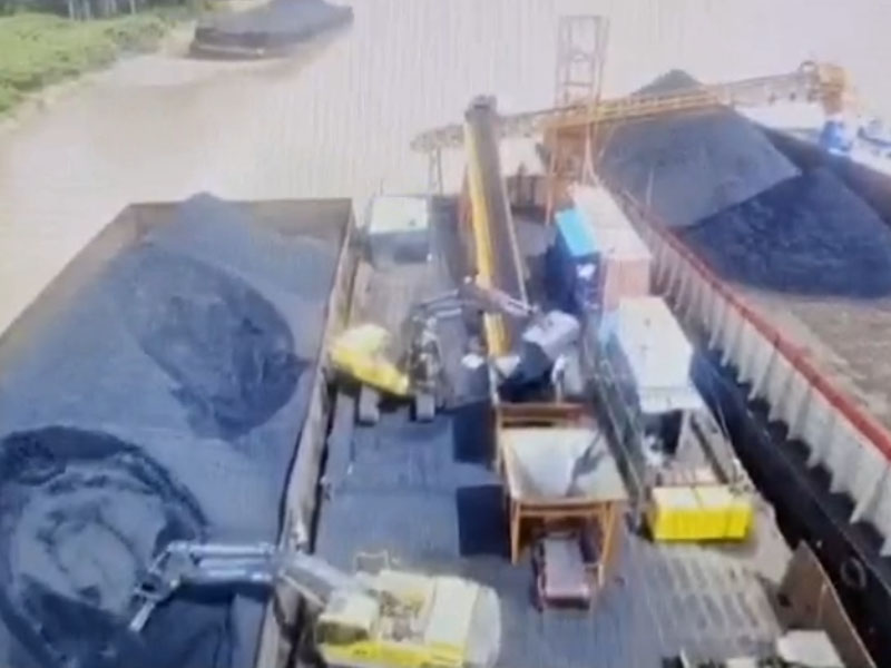 過駁皮帶輸送機(jī)在廣西